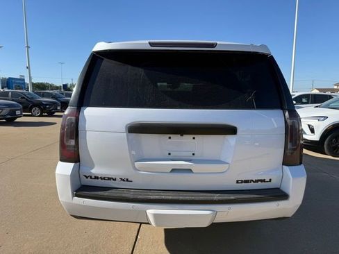 Used 2020 GMC Yukon XL Denali AWD/4WD image 4