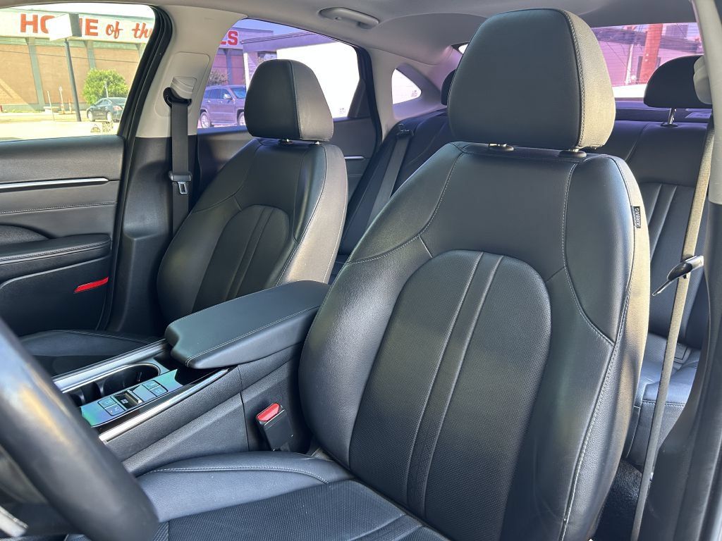 Used 2022 Hyundai Sonata Limited FWD image 12