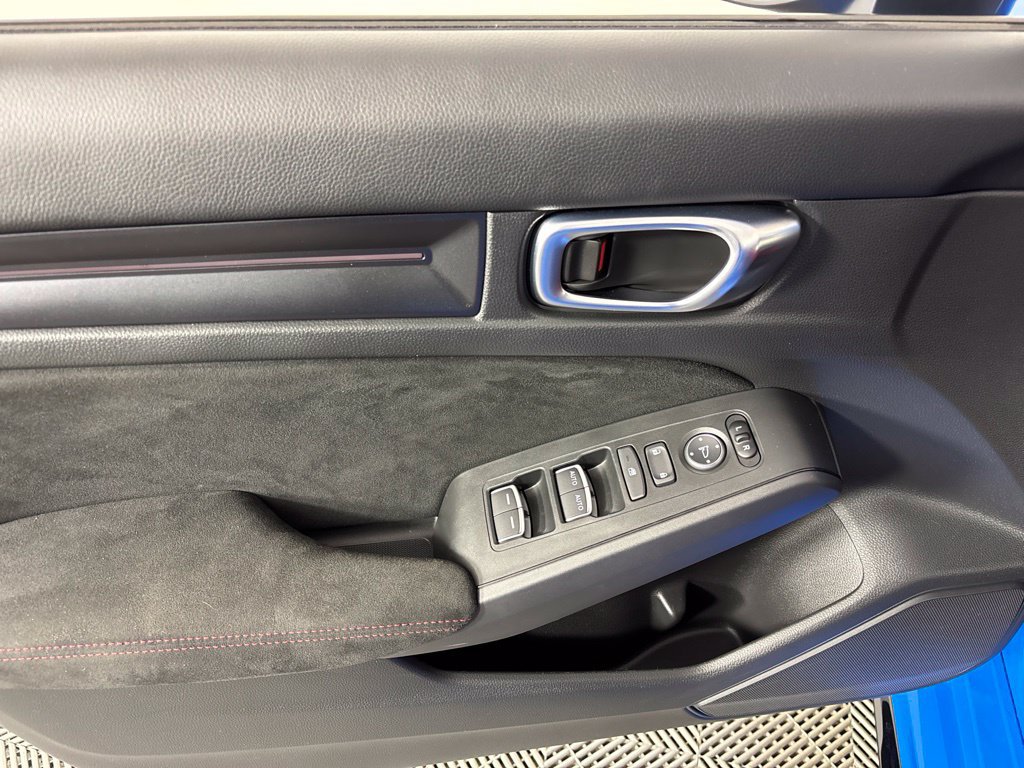 Used 2025 Honda Civic Type R image 27