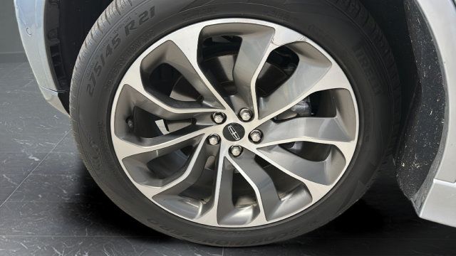 Used 2023 Lincoln Aviator Grand Touring w/ Equipment Group 301A AWD/4WD image 29