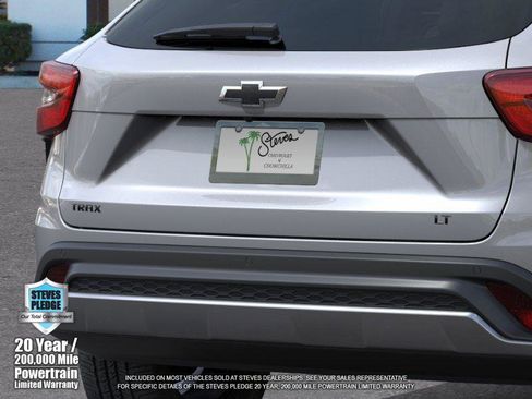 New 2026 Chevrolet Trax LT w/ Driver Confidence Package FWD image 14