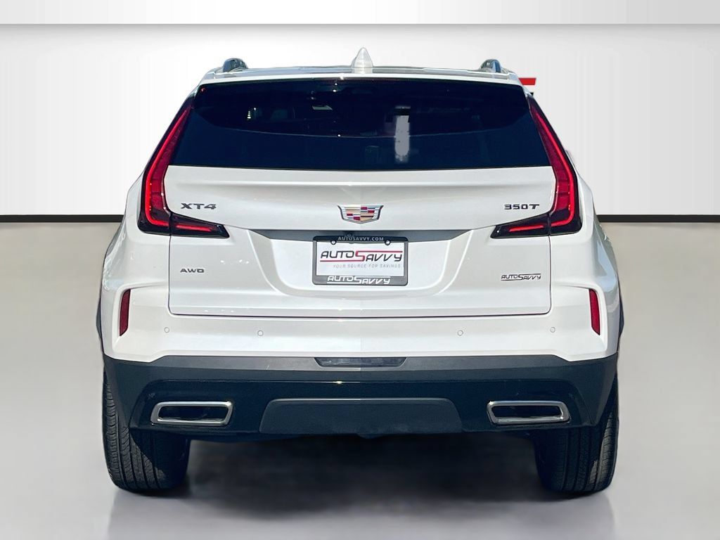 Used 2025 Cadillac XT4 Premium Luxury w/ Technology Package AWD/4WD image 6