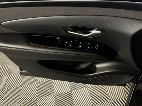 Used 2023 Hyundai Tucson Limited image 30