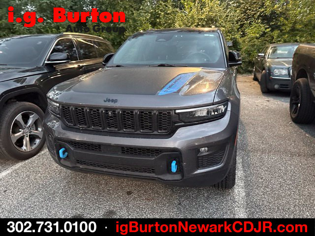 Used 2023 Jeep Grand Cherokee Trailhawk AWD/4WD image 3