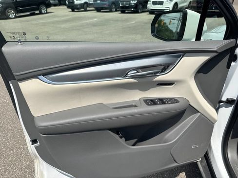 Used 2021 Cadillac XT5 Premium Luxury w/ LPO, Floor Liner Package AWD/4WD image 16
