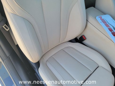 Used 2023 BMW 430i 430i Convertible w/ Premium Package image 12