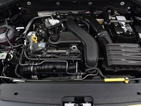 New 2026 Volkswagen Taos SEL image 27