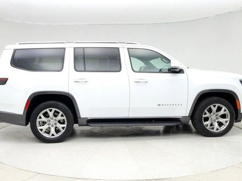 Used 2022 Jeep Wagoneer Series II image 4