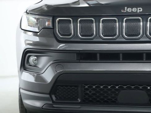 Used 2022 Jeep Compass Latitude image 7