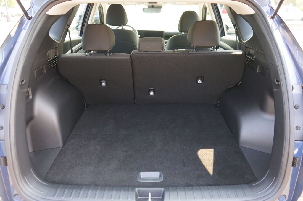 Certified 2025 Hyundai Tucson SE FWD image 13
