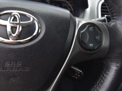 Used 2013 Toyota Venza XLE FWD image 14