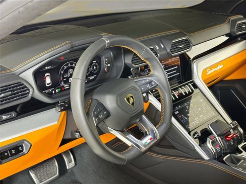 Used 2024 Lamborghini Urus S AWD/4WD image 16