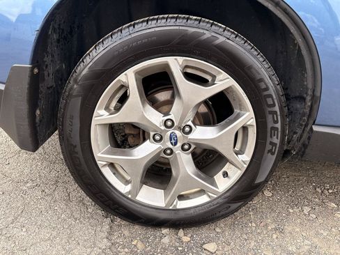Used 2017 Subaru Forester 2.5i Touring AWD/4WD image 40
