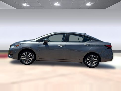 Used 2024 Nissan Versa SV FWD image 2