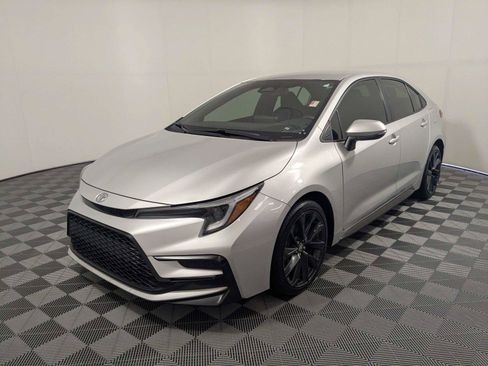 Certified 2024 Toyota Corolla SE FWD image 2