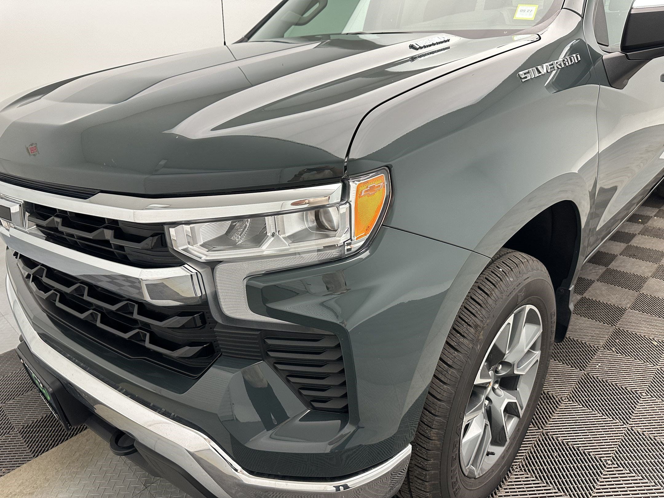 Certified 2026 Chevrolet Silverado 1500 LT AWD/4WD image 12
