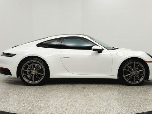 Used 2021 Porsche 911 Carrera image 6