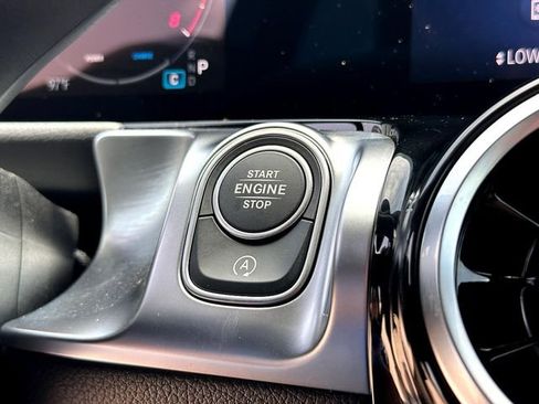 New 2025 Mercedes-Benz GLB 250 GLB 250 image 17