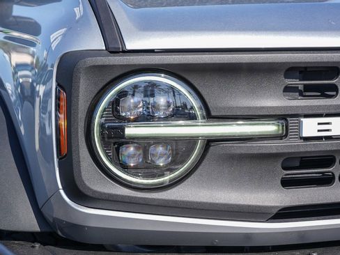 Used 2022 Ford Bronco Black Diamond AWD/4WD image 4