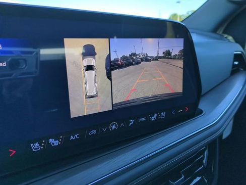 New 2026 Chevrolet Suburban Premier w/ Sun And Tow Package image 20