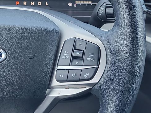 Used 2023 Ford Explorer XLT w/ Equipment Group 202A AWD/4WD image 13