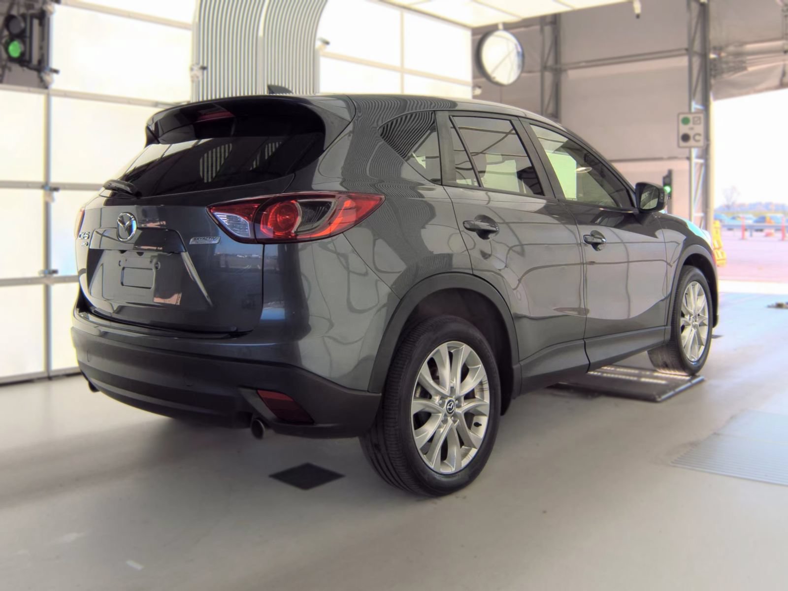 Used 2014 MAZDA CX-5 Grand Touring AWD/4WD image 2