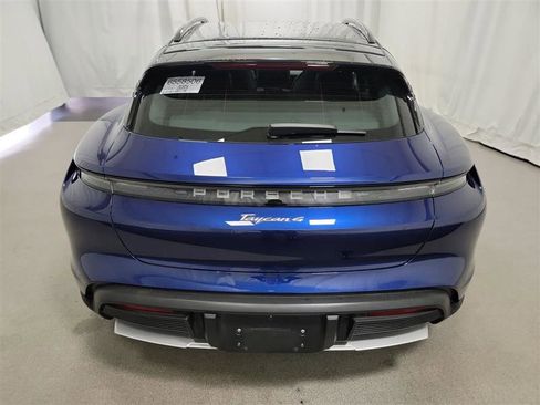 Used 2022 Porsche Taycan 4 Cross Turismo w/ Premium Package image 5