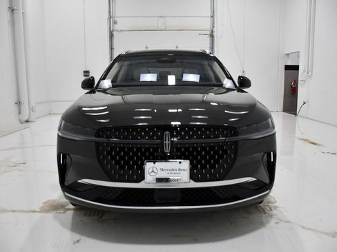 Used 2024 Lincoln Nautilus Black Label image 2