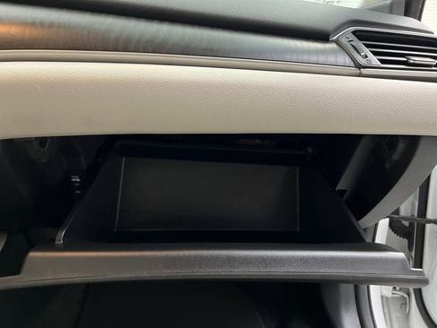 Used 2019 Honda Accord EX-L image 25