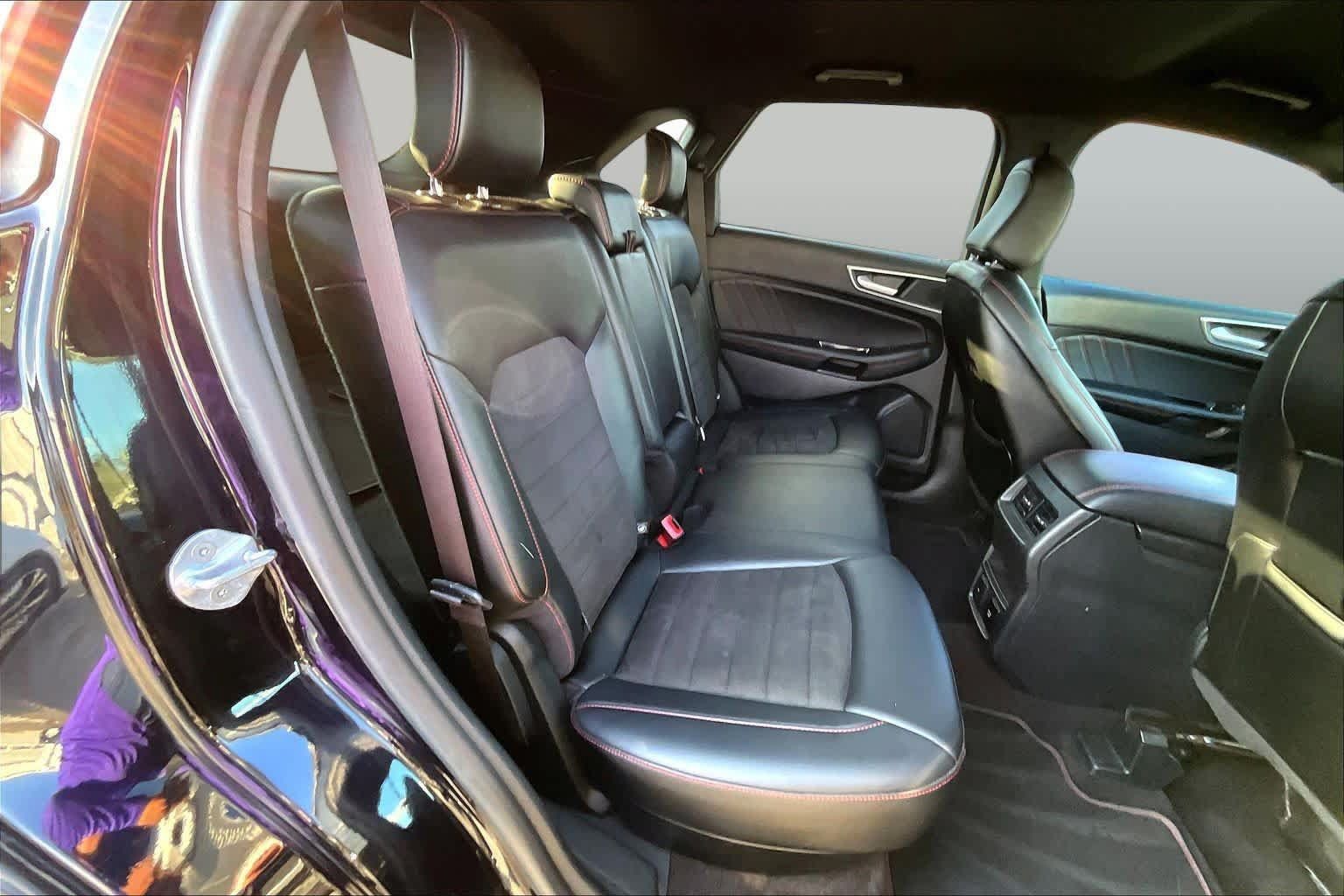 Used 2020 Ford Edge ST-Line FWD image 21