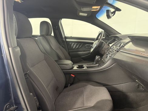 Used 2018 Ford Taurus SEL FWD image 9