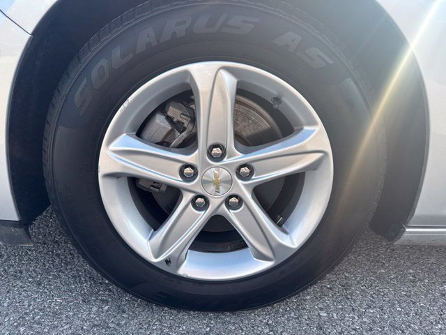Used 2022 Chevrolet Malibu LT FWD image 12
