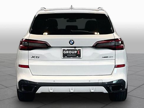 Used 2022 BMW X5 xDrive40i w/ M Sport Package AWD/4WD image 5