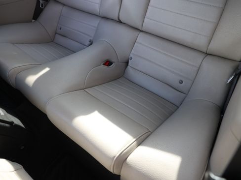 Used 2011 Ford Mustang GT Premium w/ Comfort Pkg image 13