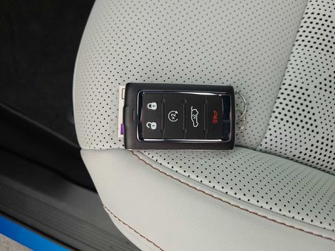 New 2026 Jeep Cherokee Overland image 28