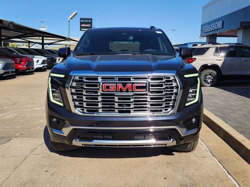 New 2026 GMC Yukon Denali image 8