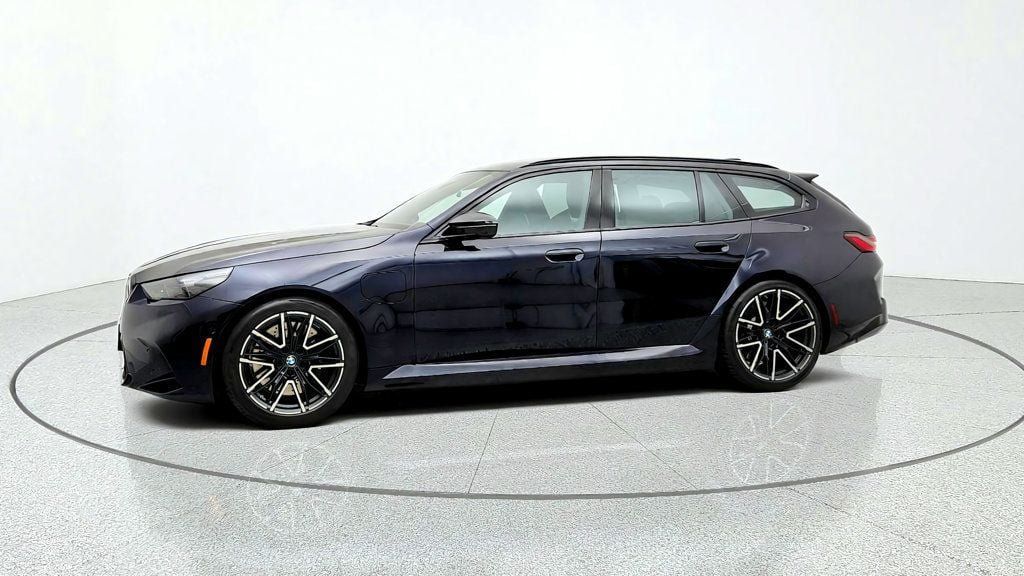 Used 2025 BMW M5 Touring w/ M Driver's Package AWD/4WD image 8