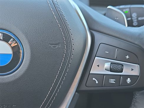 Used 2024 BMW X5 xDrive50e w/ Parking Assistance Package image 22