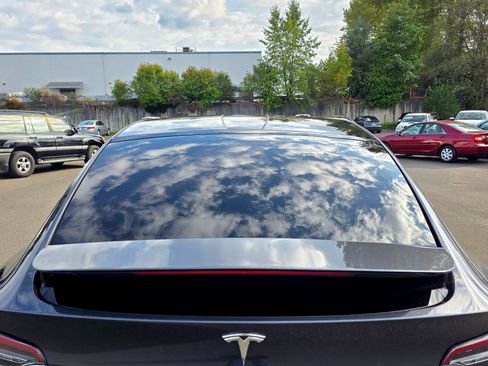 Used 2019 Tesla Model X 100D AWD/4WD image 16
