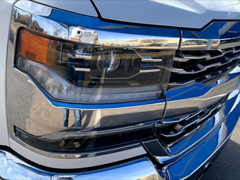 Used 2018 Chevrolet Silverado 1500 LTZ w/ Texas Edition image 27