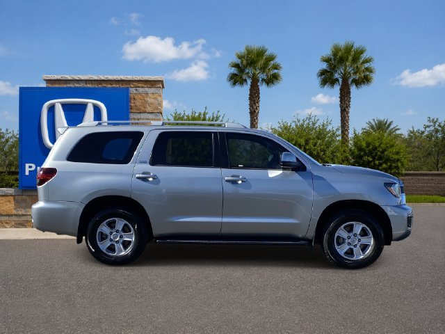 Used 2020 Toyota Sequoia SR5 w/ Carpet Mat Package (TMS) RWD image 7