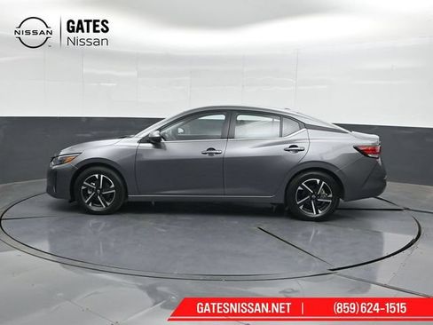 Used 2025 Nissan Sentra SV FWD image 7