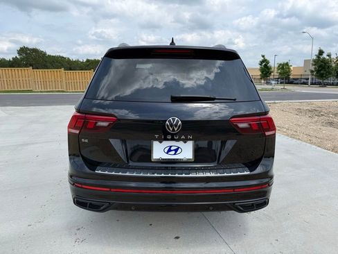 Used 2022 Volkswagen Tiguan SE R-Line FWD image 6