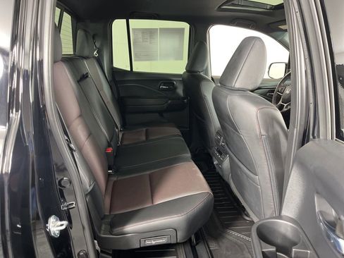 Certified 2025 Honda Ridgeline Black Edition image 7