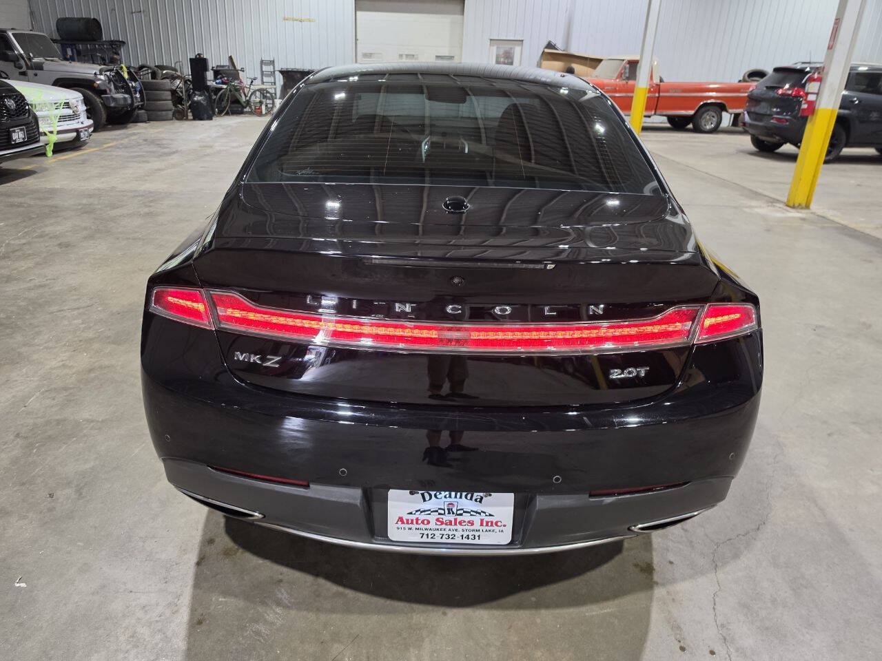 Used 2017 Lincoln MKZ Reserve w/ Climate Package FWD image 10