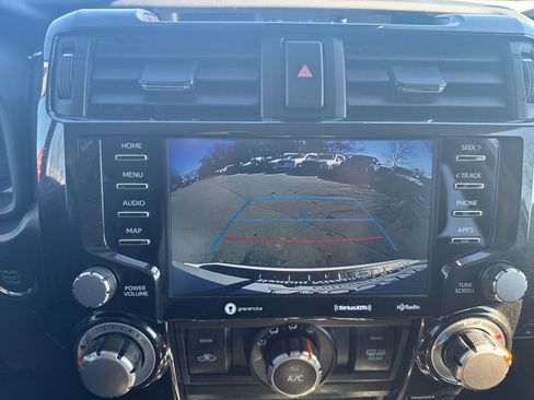 Used 2024 Toyota 4Runner TRD Off-Road Premium image 21