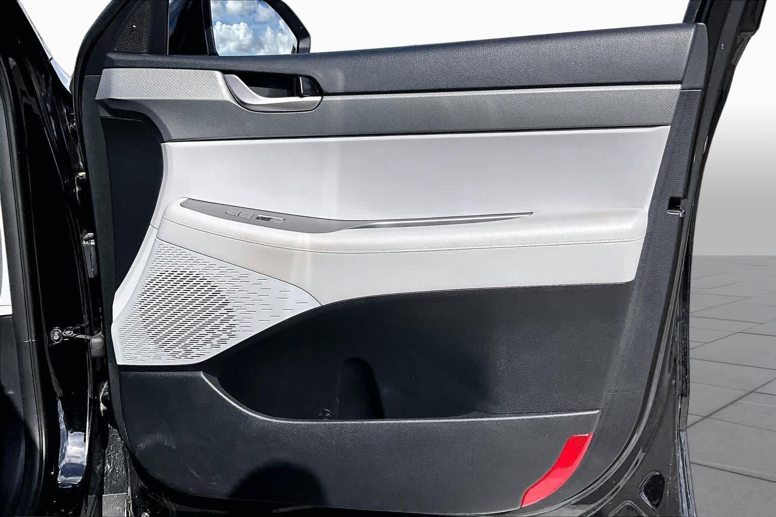 Used 2023 Hyundai Palisade SE FWD image 20