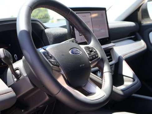 New 2026 Ford Explorer Active AWD/4WD image 27