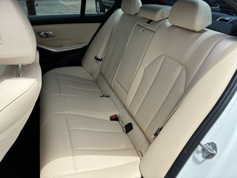 Used 2019 BMW 330i Sedan w/ Convenience Package RWD image 20