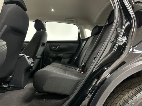 Used 2025 Honda HR-V LX image 18